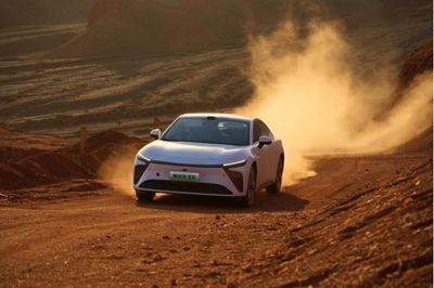 星纪元ES 大卓科技领航未来智能驾驶新潮流